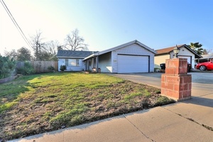 photo 1 of 5417 Edgerly Way, Carmichael, CA 95608