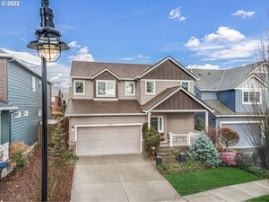 photo 1 of 13880 SE Falcon Ave, Clackamas, OR 97015