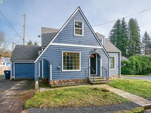 photo 1 of 3536 NE Everett St, Camas, WA 98607