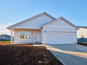photo 1 of 504 Cardinal AVE, Winlock, WA 98596