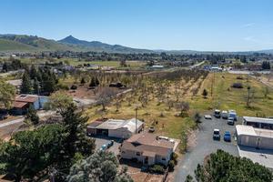 photo 1 of 641 Comstock Rd, Hollister, CA 95023