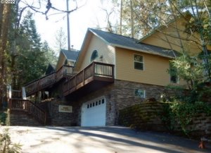 photo 1 of 3230 Van Buren St, Eugene, OR 97405