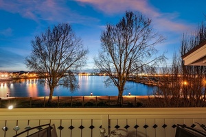 photo 1 of 146 Lakeshore Ct, Richmond, CA 94804