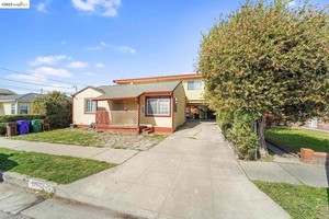 photo 1 of 939 S 45th St, Richmond, CA 94804