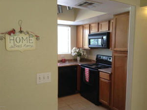 photo 1 of 9990 N Scottsdale Rd Apt 2004, Scottsdale AZ 85253