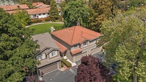 photo 1 of 103 Chalet Woods Cir, Campbell CA 95008