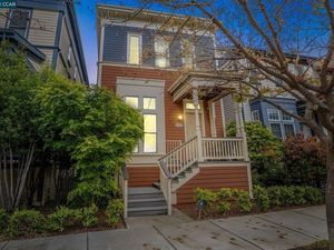 photo 1 of 2087 Clark St, Hercules, CA 94547