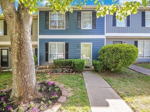 photo 1 of 8566 Jamestown Way, Jonesboro, GA 30238