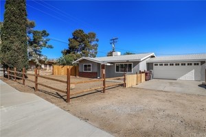 photo 1 of 55706 Onaga Trl, Yucca Valley, CA 92284