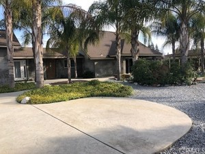photo 1 of 2641 Florence Ave, Sanger, CA 93657