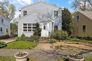 photo 1 of 36 Stetson Ave, Swampscott, MA 01907