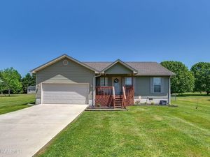 photo 1 of 992 Crosby Ln, Spring City, TN 37381