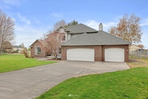 photo 1 of 4636 Joey Rd NE, Moses Lake, WA 98837