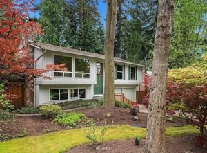 photo 1 of 12823 NE 107th Place, Kirkland, WA 98033