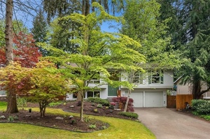 photo 1 of 12823 NE 107th Pl, Kirkland, WA 98033