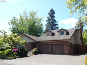 photo 1 of 1750 Tabor St, Eugene, OR 97401
