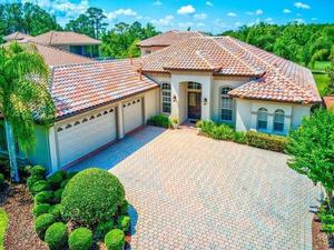 photo 1 of 9806 Santa Clara Ct, Howey-In-The-Hills, FL 34737