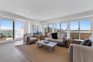 photo 1 of 526 2nd St APT 401, Santa Cruz, CA 95060