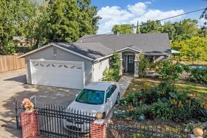photo 1 of 8505 W Stockton St, Thornton, CA 95686
