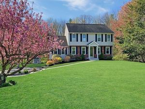 photo 1 of 3 Fairview Dr, Westford, MA 01886
