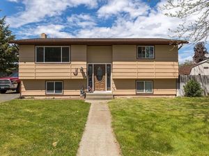 photo 1 of 812 Villard St, Cheney, WA 99004