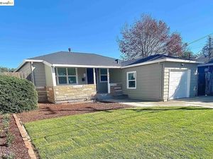 photo 1 of 1208 E Victoria Ct, San Pablo, CA 94806