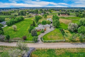 photo 1 of 10075 W Star Acres Dr, Star, ID 83669