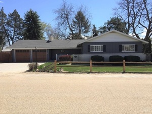 photo 1 of 210 E Andrews Ave, Parma, ID 83660