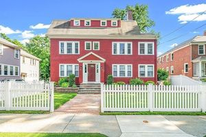 photo 1 of 166 Cabot St #166, Newton, MA 02458