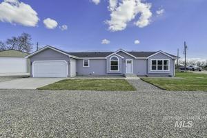 photo 1 of 3754 River Rd, Homedale, ID 83628