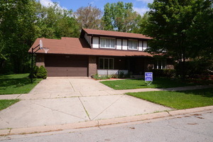 photo 1 of 428 Cambridge Way, Bolingbrook IL 60440