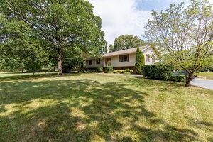 photo 1 of 176 Toliver Lake Rd, Manchester, TN 37355