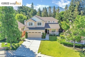 photo 1 of 124 Gold Rush Ct, Clayton, CA 94517