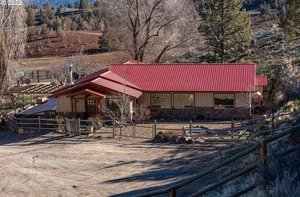 photo 1 of 12750 SE Carey Ln, Prineville, OR 97754