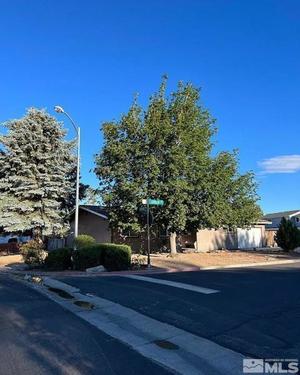 photo 1 of 1367 Apollo Ave, Gardnerville, NV 89410