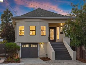 photo 1 of 910 60th St, Oakland, CA 94608