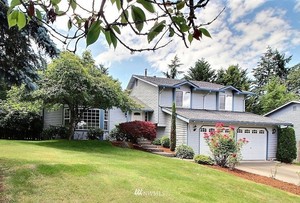 photo 1 of 2211 V Street NW, Auburn, WA 98001
