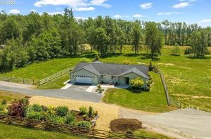 photo 1 of 5519 NE Landerholm Rd, La Center, WA 98629