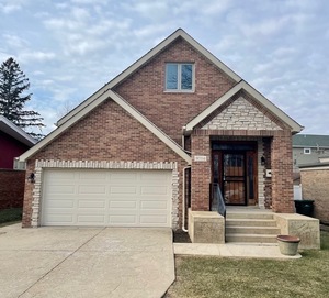 photo 1 of 9714 S Homan Ave, Evergreen Park, IL 60805