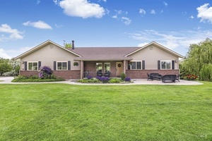 photo 1 of 4493 Mud Creek Rd, Buhl, ID 83316