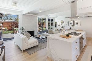 photo 1 of 672 Woodbine Dr, San Rafael, CA 94903