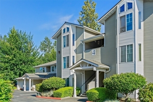 photo 1 of 2001 120th Place SE Unit 4-203, Everett, WA 98208