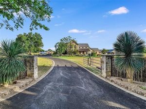 photo 1 of 1890 N County Road 122, Round Rock, TX 78665