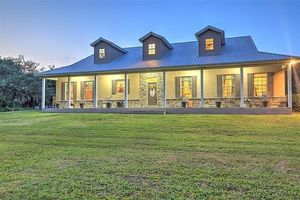 photo 1 of 10910 Sumner Rd, Wimauma, FL 33598