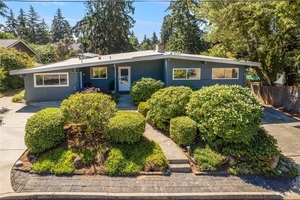 photo 1 of 16015 NE 2nd Street, Bellevue, WA 98008