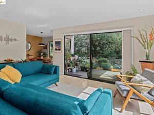 photo 1 of 6 Commodore Dr UNIT 344, Emeryville, CA 94608