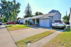 photo 1 of 1022 Maryland Ave, West Sacramento, CA 95691