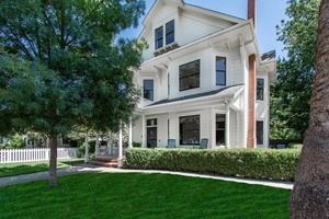 photo 1 of 547 2nd St, Woodland, CA 95695