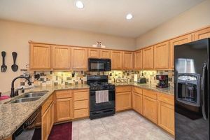 photo 1 of 8783 Monterey Oaks Dr, Elk Grove, CA 95758