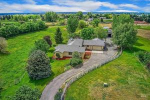 photo 1 of 10075 W Star Acres Dr, Star, ID 83669